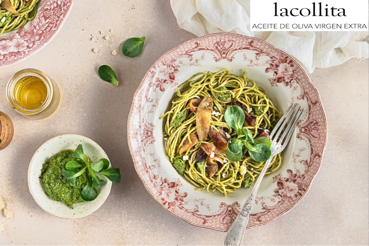 Espaguetis Con Pesto De Canónigos Y Chalotas Salteadas